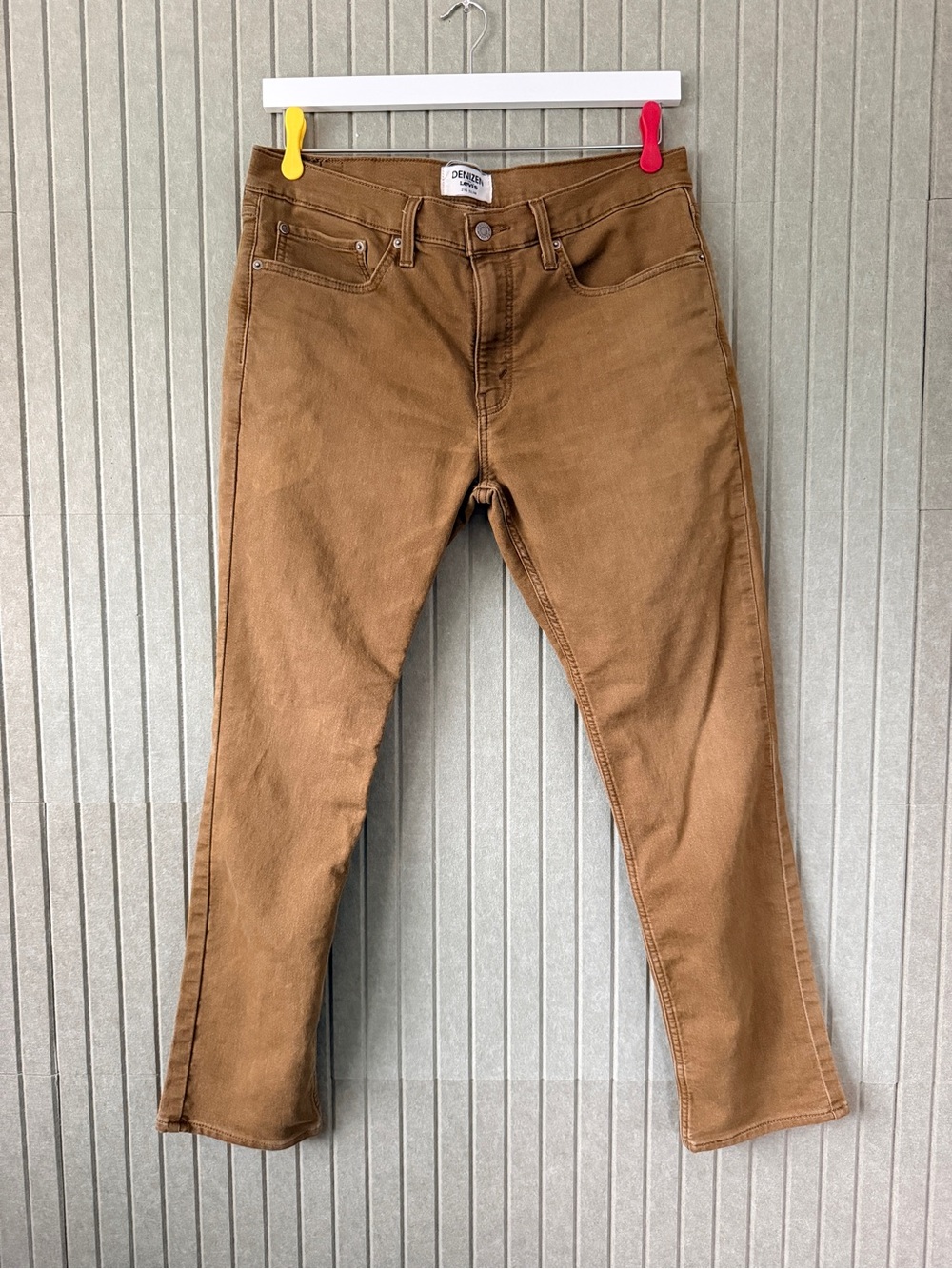 Levi's Men's Bootcut Jeans in Caramel Brown